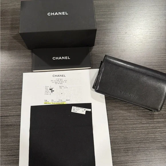CHANEL SUNGLASSES - Picture 10 of 17